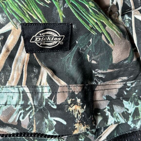 Wayne Carlton 2X hunting vest with build in back pack- many pockets ! - Picture 7 of 14